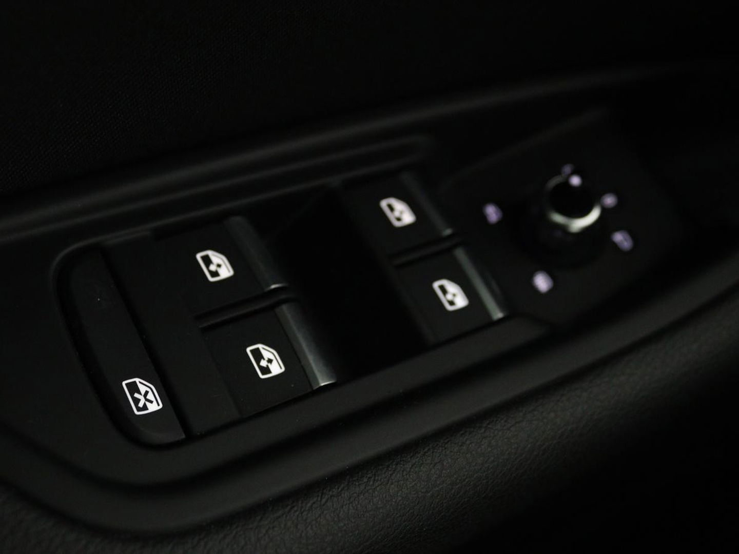 Audi A4 Avant 2.0 TFSI MHEV Design Pro Line Plus | Stoelverwarming | Elektrische achterklep | Navigatie | LED | Bleutooth | Keyless
