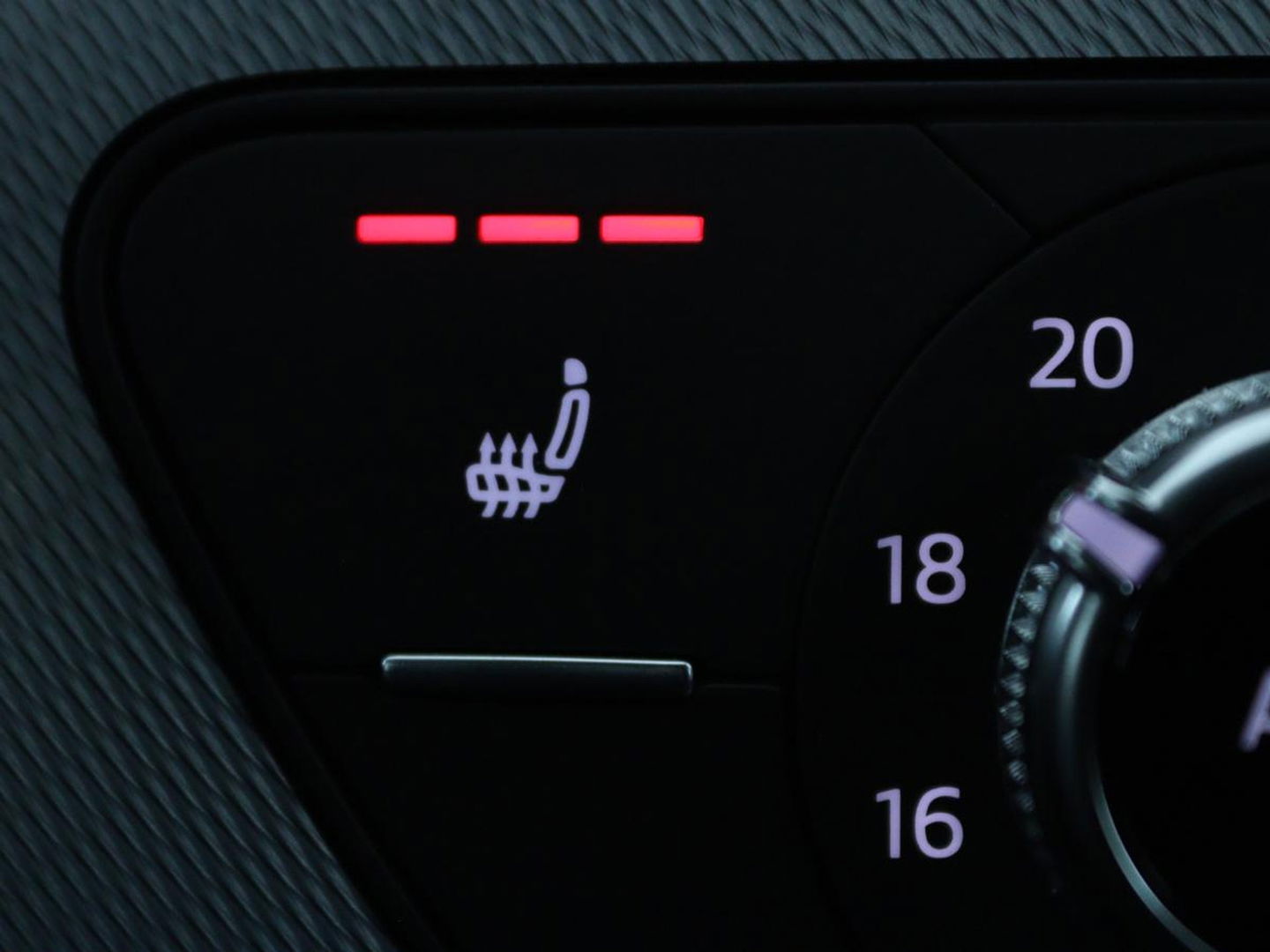 Audi A4 Avant 2.0 TFSI MHEV Design Pro Line Plus | Stoelverwarming | Elektrische achterklep | Navigatie | LED | Bleutooth | Keyless