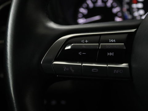 Mazda CX-30 2.0 e-SkyActiv-X M Hybrid Luxury | Leder | Camera | Stoel & Stuurverwarming | Head-up | Lane assist | Trekhaak | Bose audio