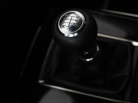 Mazda CX-30 2.0 e-SkyActiv-X M Hybrid Luxury | Leder | Camera | Stoel & Stuurverwarming | Head-up | Lane assist | Trekhaak | Bose audio