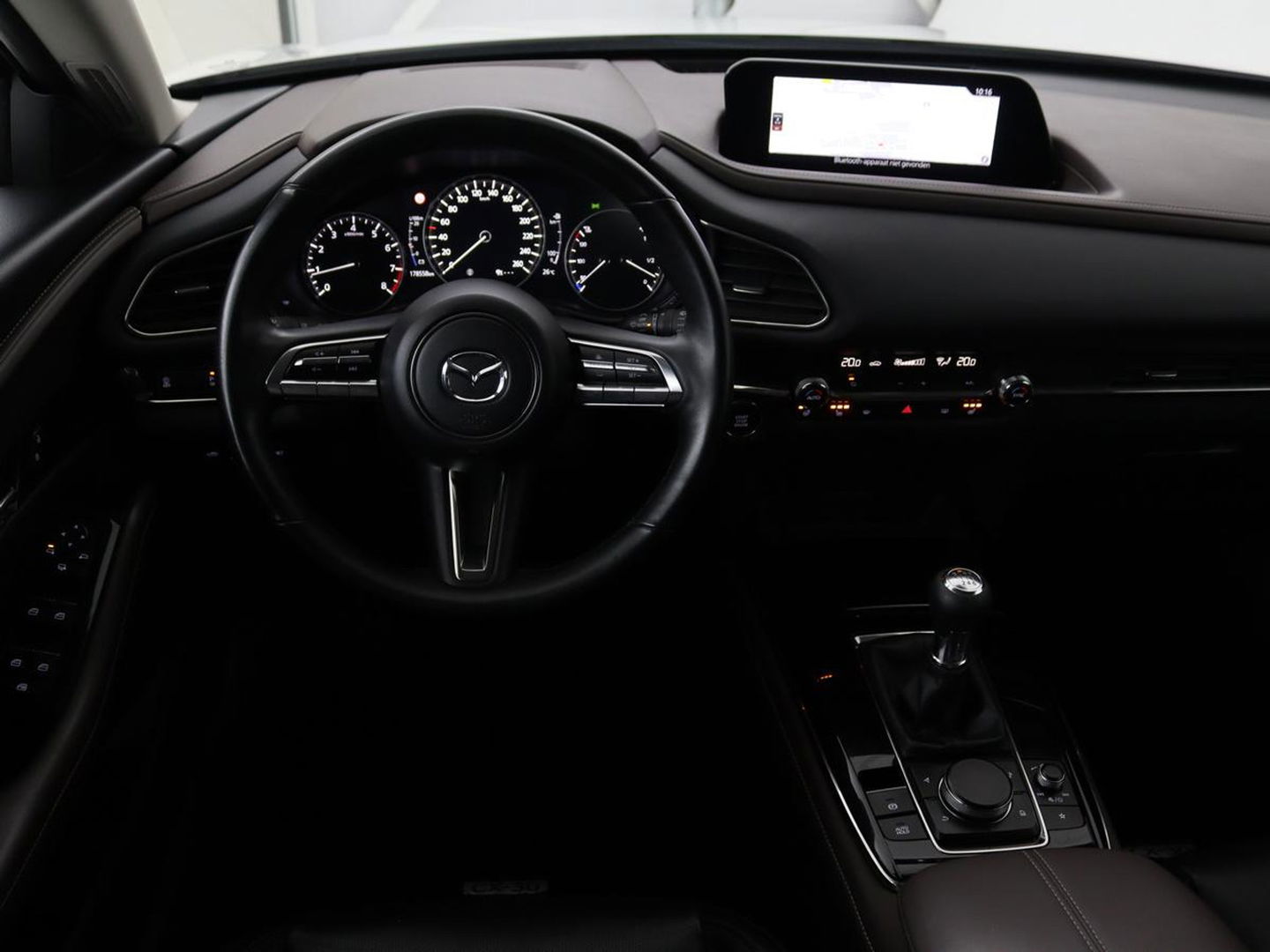 Mazda CX-30 2.0 e-SkyActiv-X M Hybrid Luxury | Leder | Camera | Stoel & Stuurverwarming | Head-up | Lane assist | Trekhaak | Bose audio