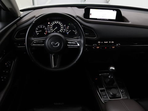 Mazda CX-30 2.0 e-SkyActiv-X M Hybrid Luxury | Leder | Camera | Stoel & Stuurverwarming | Head-up | Lane assist | Trekhaak | Bose audio