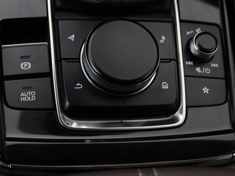 Mazda CX-30 2.0 e-SkyActiv-X M Hybrid Luxury | Leder | Camera | Stoel & Stuurverwarming | Head-up | Lane assist | Trekhaak | Bose audio