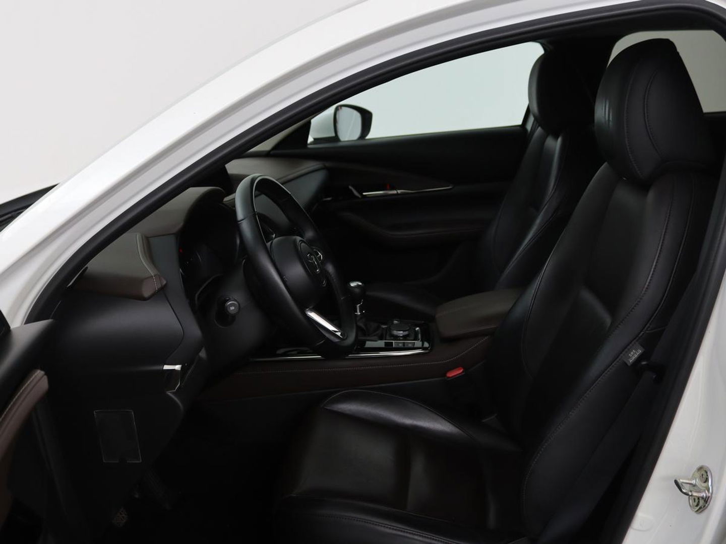 Mazda CX-30 2.0 e-SkyActiv-X M Hybrid Luxury | Leder | Camera | Stoel & Stuurverwarming | Head-up | Lane assist | Trekhaak | Bose audio
