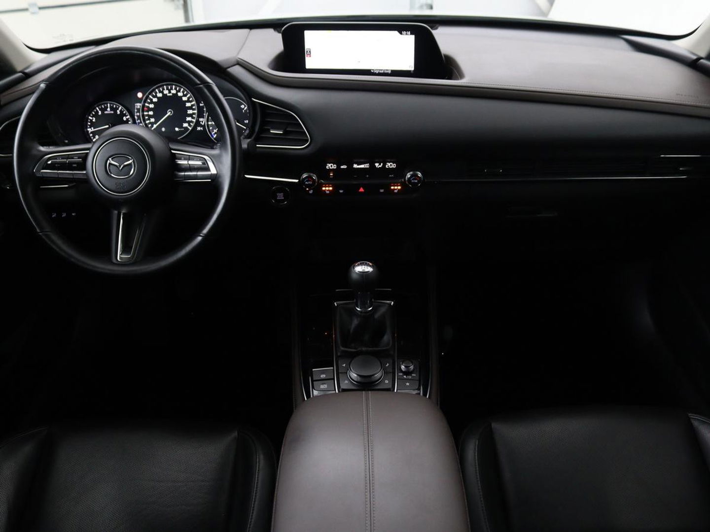 Mazda CX-30 2.0 e-SkyActiv-X M Hybrid Luxury | Leder | Camera | Stoel & Stuurverwarming | Head-up | Lane assist | Trekhaak | Bose audio
