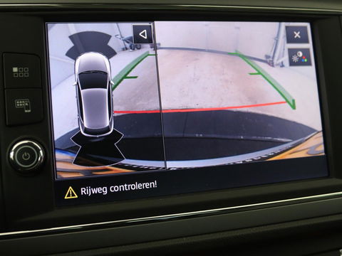 SEAT Leon 1.0 EcoTSI Style Business Intense | 1e eigenaar | DSG automaat | Camera | Stoelverwarming | Carplay | Virtual cockpit