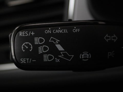SEAT Leon 1.0 EcoTSI Style Business Intense | 1e eigenaar | DSG automaat | Camera | Stoelverwarming | Carplay | Virtual cockpit