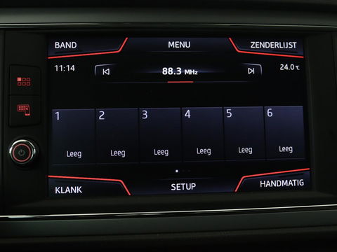 SEAT Leon 1.0 EcoTSI Style Business Intense | 1e eigenaar | DSG automaat | Camera | Stoelverwarming | Carplay | Virtual cockpit