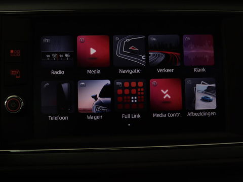 SEAT Leon 1.0 EcoTSI Style Business Intense | 1e eigenaar | DSG automaat | Camera | Stoelverwarming | Carplay | Virtual cockpit