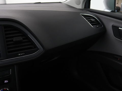 SEAT Leon 1.0 EcoTSI Style Business Intense | 1e eigenaar | DSG automaat | Camera | Stoelverwarming | Carplay | Virtual cockpit