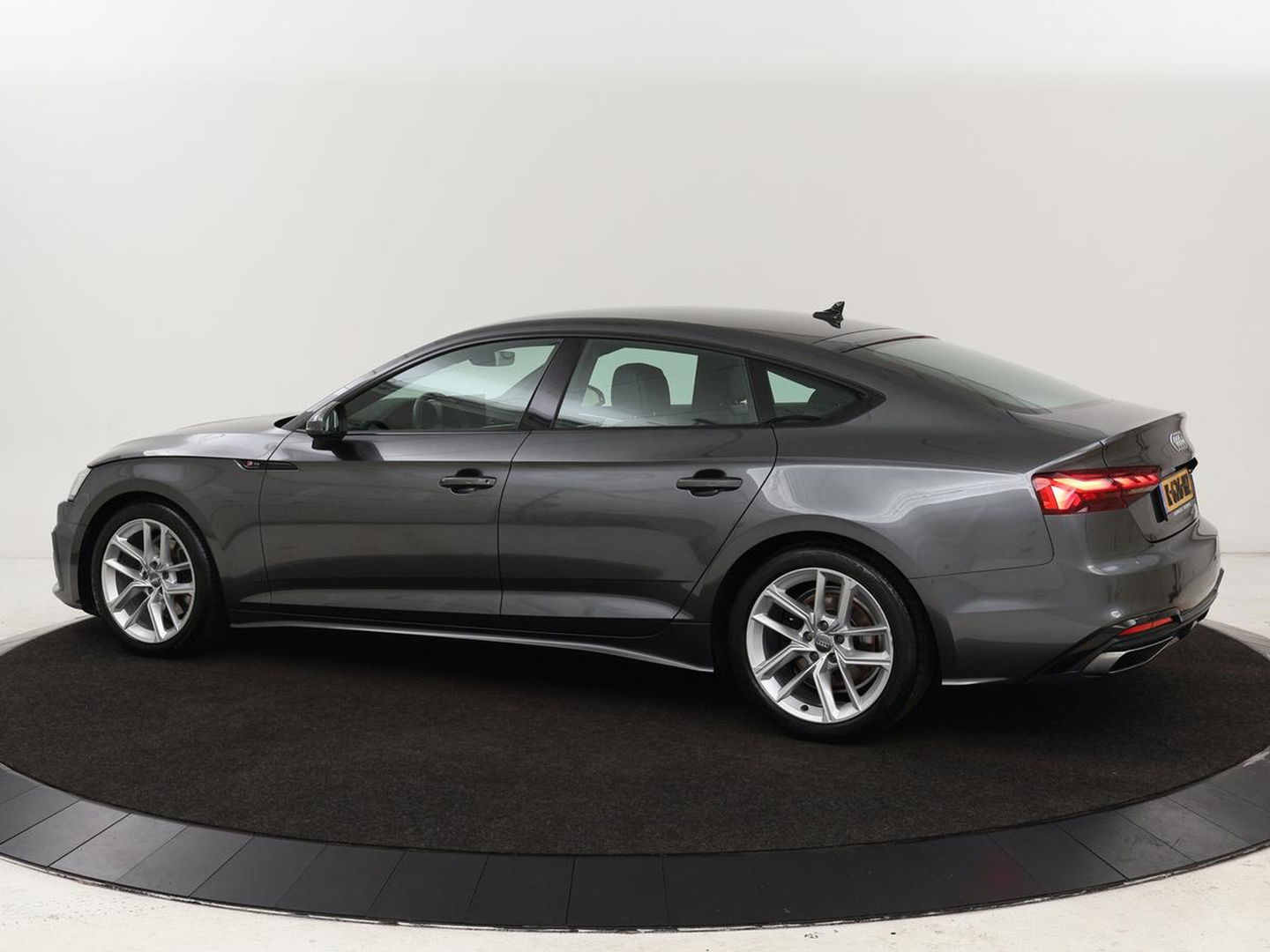 Audi A5 Sportback 35 TFSI S edition | Carplay | Sportstoelen | Navigatie | Virtual cockpit | Half leder | Full LED | climate control | Cruise control