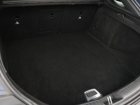 Mercedes-Benz CLA-Klasse Shooting Brake 180 Business Solution | Stoelverwarming | Camera | Bleutooth | Navigatie | LMV 18 inch | Sportstoelen | Half leder
