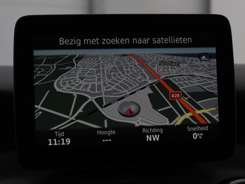 Mercedes-Benz CLA-Klasse Shooting Brake 180 Business Solution | Stoelverwarming | Camera | Bleutooth | Navigatie | LMV 18 inch | Sportstoelen | Half leder