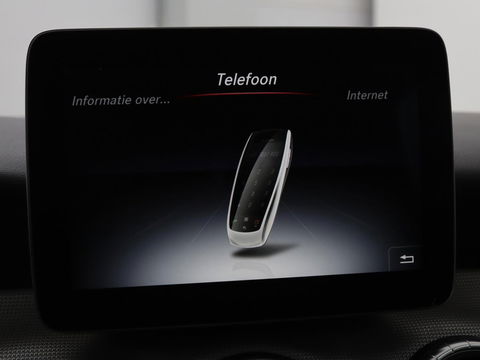 Mercedes-Benz CLA-Klasse Shooting Brake 180 Business Solution | Stoelverwarming | Camera | Bleutooth | Navigatie | LMV 18 inch | Sportstoelen | Half leder