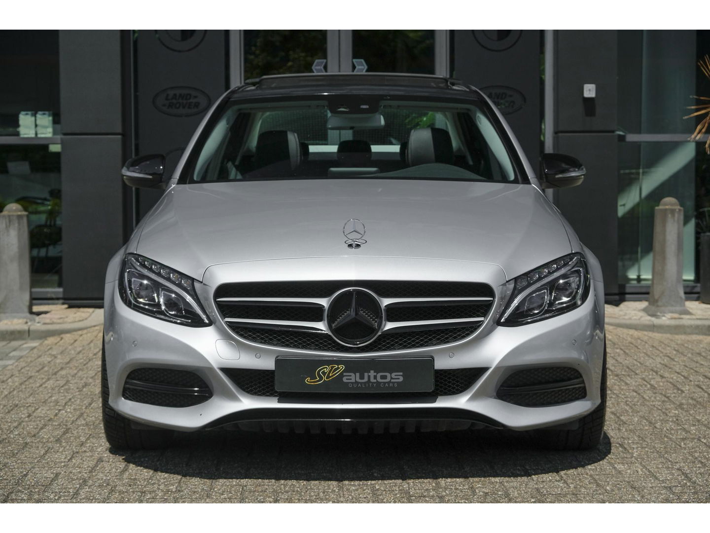 Mercedes-Benz C-Klasse C180 156pk Ambition Panoramadak 1/2 Leder Navigatie Stoelverwarming Led intelligent NLauto NAP 17" LMV