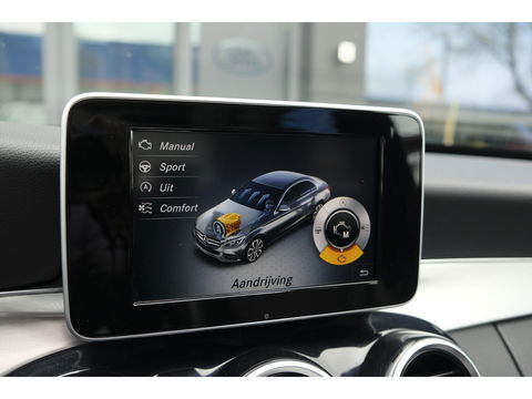 Mercedes-Benz C-Klasse C180 156pk Ambition Panoramadak 1/2 Leder Navigatie Stoelverwarming Led intelligent NLauto NAP 17" LMV