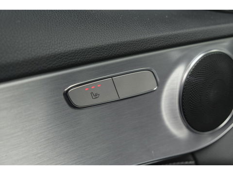 Mercedes-Benz C-Klasse C180 156pk Ambition Panoramadak 1/2 Leder Navigatie Stoelverwarming Led intelligent NLauto NAP 17" LMV