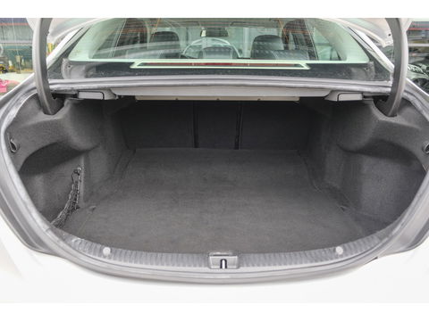 Mercedes-Benz C-Klasse C180 156pk Ambition Panoramadak 1/2 Leder Navigatie Stoelverwarming Led intelligent NLauto NAP 17" LMV