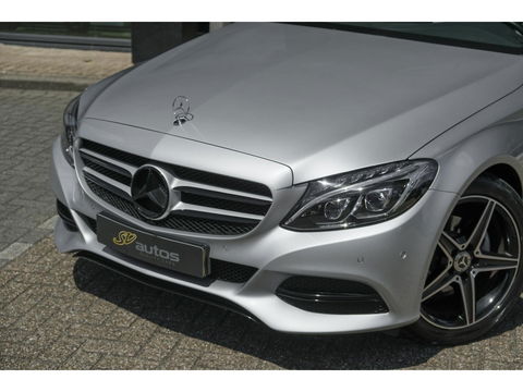 Mercedes-Benz C-Klasse C180 156pk Ambition Panoramadak 1/2 Leder Navigatie Stoelverwarming Led intelligent NLauto NAP 17" LMV