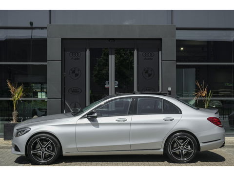 Mercedes-Benz C-Klasse C180 156pk Ambition Panoramadak 1/2 Leder Navigatie Stoelverwarming Led intelligent NLauto NAP 17" LMV