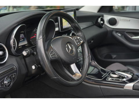 Mercedes-Benz C-Klasse C180 156pk Ambition Panoramadak 1/2 Leder Navigatie Stoelverwarming Led intelligent NLauto NAP 17" LMV