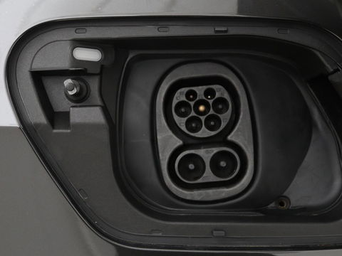 Volkswagen ID.3 Life 58 kWh | Stoel & Stuurverwarming | Adaptive cruise | Carplay | Navigatie | PDC | Climate control | Sfeerverlichting