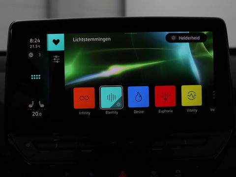 Volkswagen ID.3 Life 58 kWh | Stoel & Stuurverwarming | Adaptive cruise | Carplay | Navigatie | PDC | Climate control | Sfeerverlichting