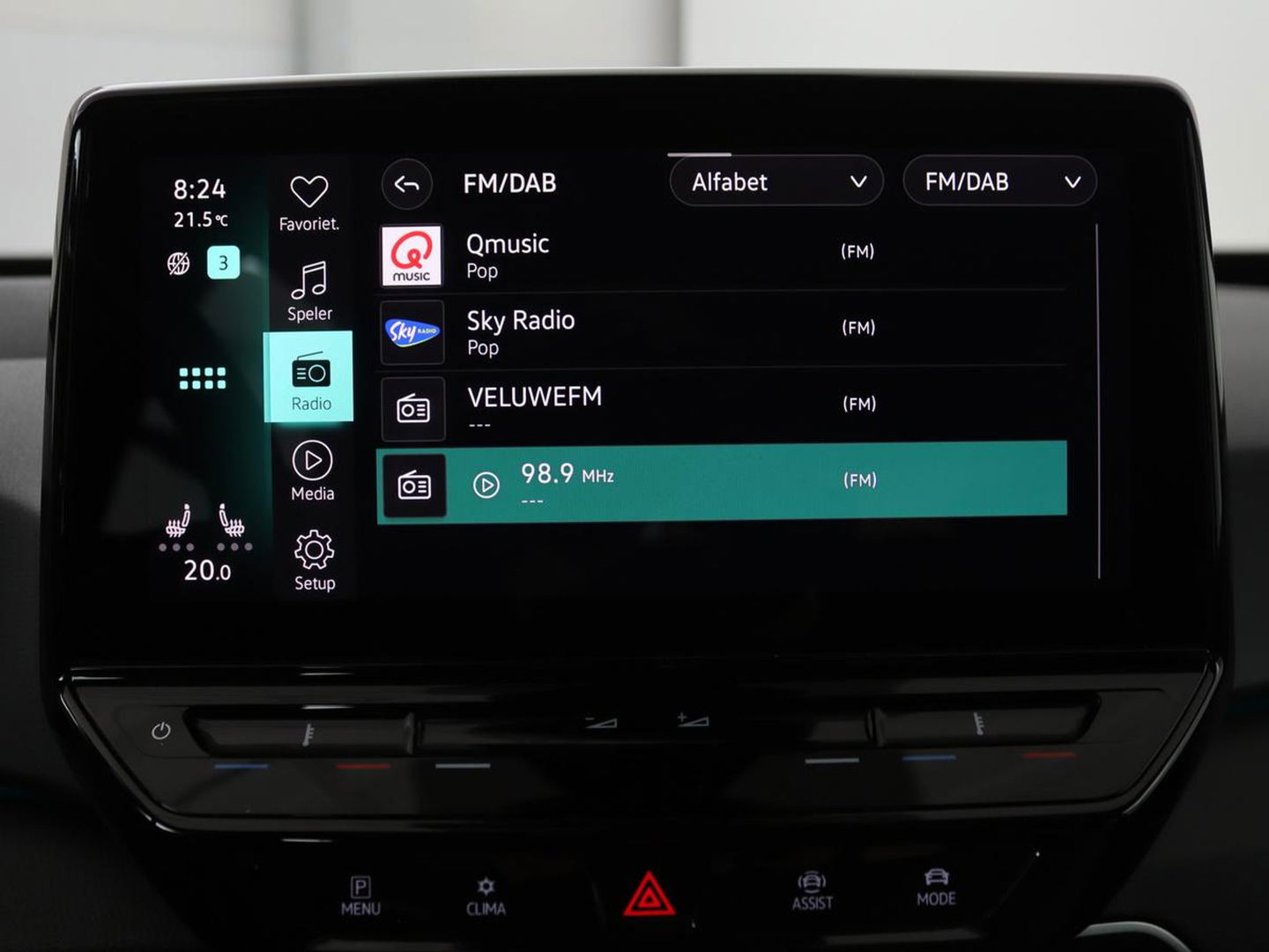 Volkswagen ID.3 Life 58 kWh | Stoel & Stuurverwarming | Adaptive cruise | Carplay | Navigatie | PDC | Climate control | Sfeerverlichting