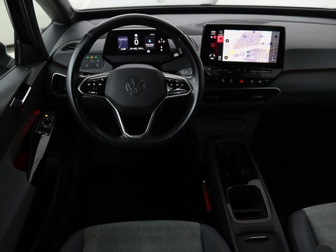 Volkswagen ID.3 Life 58 kWh | Stoel & Stuurverwarming | Adaptive cruise | Carplay | Navigatie | PDC | Climate control | Sfeerverlichting