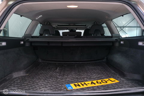 Volvo V70 1.6 T4 Momentum | Schuifdak | trekhaak | nieuwe D-riem | rijklaar | stoelverwarming | navigatie | cruise |