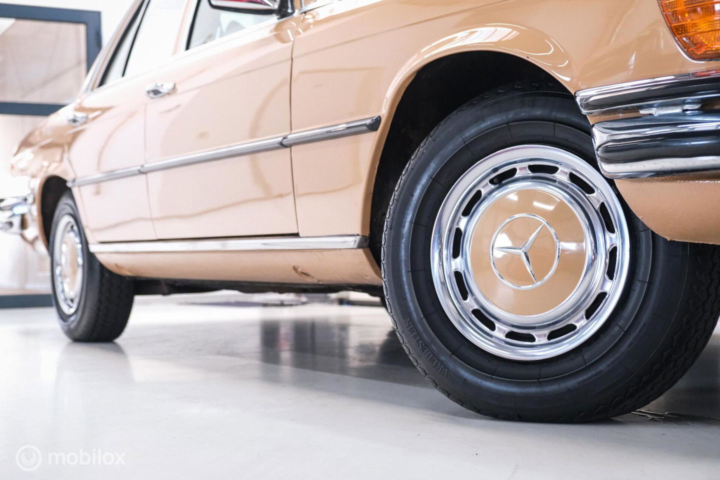 Mercedes-Benz S-Klasse 280 S W116 | uniek | 1e lak | Cruise control | schuifdak | verzamelaarsconditie |