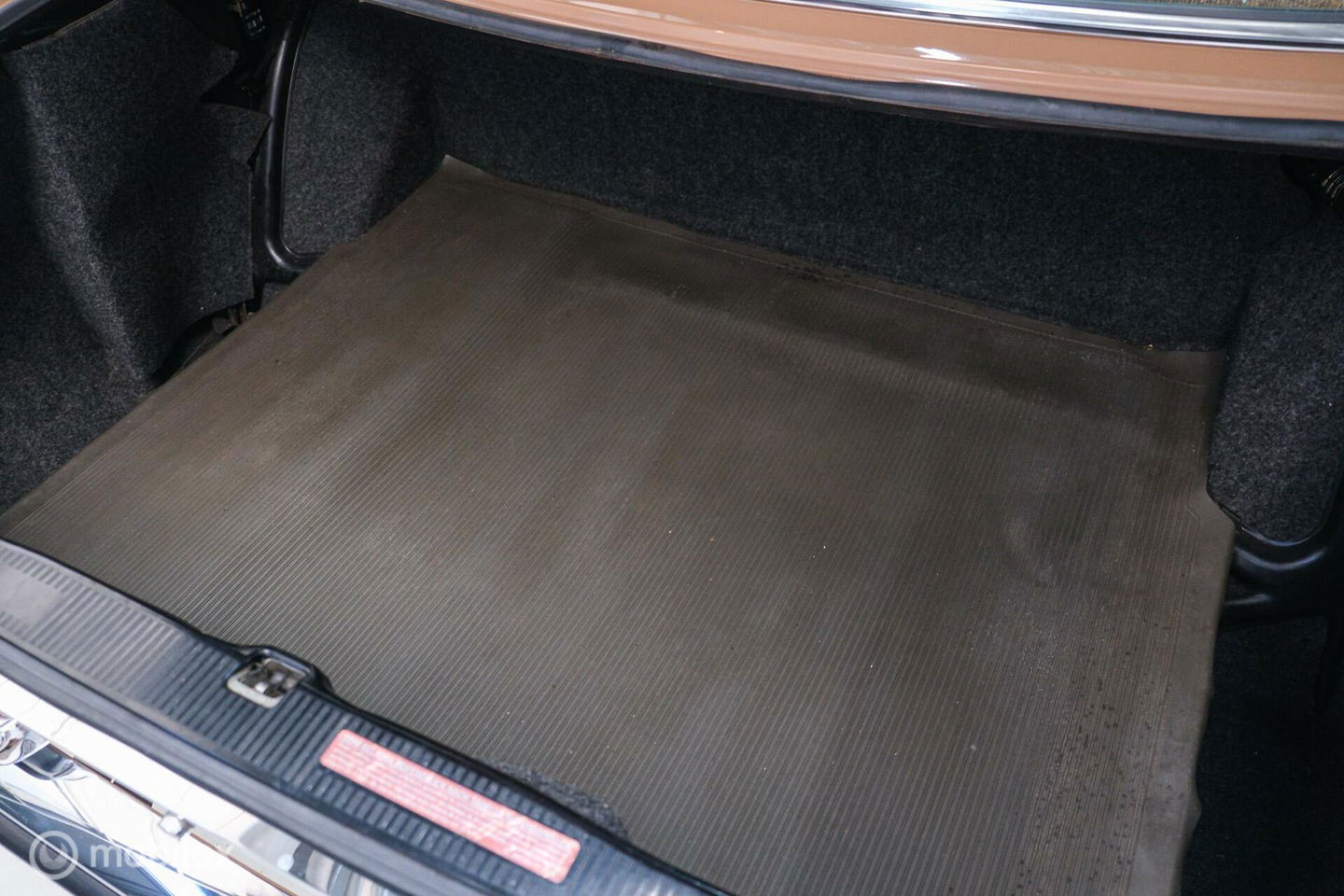 Mercedes-Benz S-Klasse 280 S W116 | uniek | 1e lak | Cruise control | schuifdak | verzamelaarsconditie |