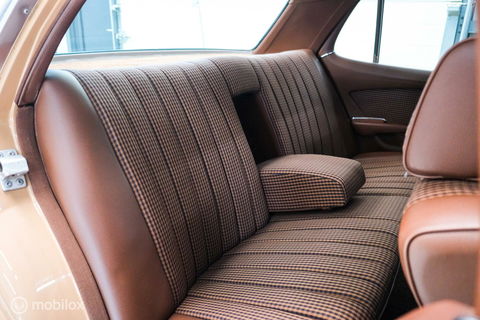 Mercedes-Benz S-Klasse 280 S W116 | uniek | 1e lak | Cruise control | schuifdak | verzamelaarsconditie |