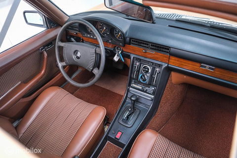 Mercedes-Benz S-Klasse 280 S W116 | uniek | 1e lak | Cruise control | schuifdak | verzamelaarsconditie |