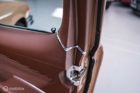 Mercedes-Benz S-Klasse 280 S W116 | uniek | 1e lak | Cruise control | schuifdak | verzamelaarsconditie |