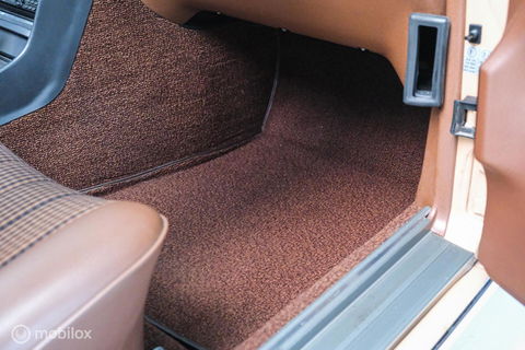 Mercedes-Benz S-Klasse 280 S W116 | uniek | 1e lak | Cruise control | schuifdak | verzamelaarsconditie |