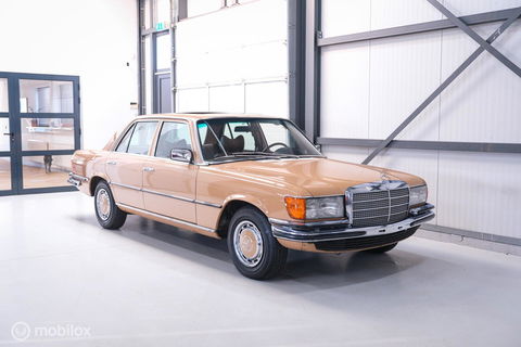 Mercedes-Benz S-Klasse 280 S W116 | uniek | 1e lak | Cruise control | schuifdak | verzamelaarsconditie |