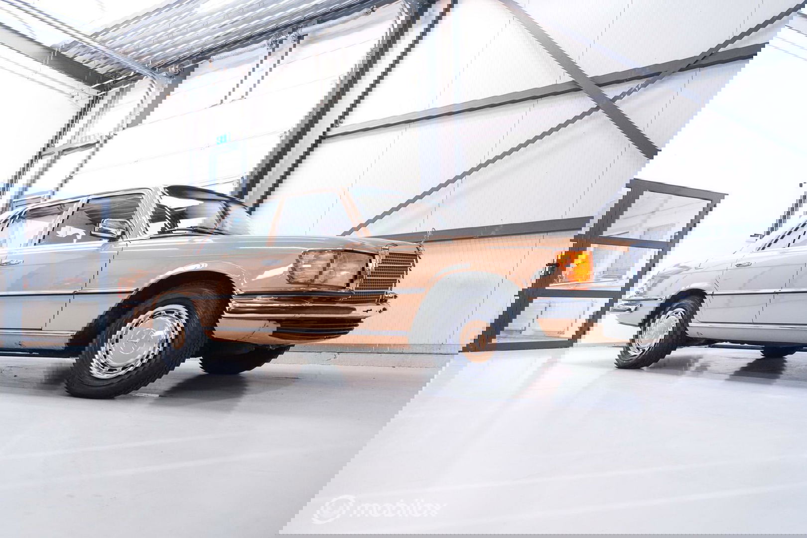 Mercedes-Benz S-Klasse 280 S W116 | uniek | 1e lak | Cruise control | schuifdak | verzamelaarsconditie |