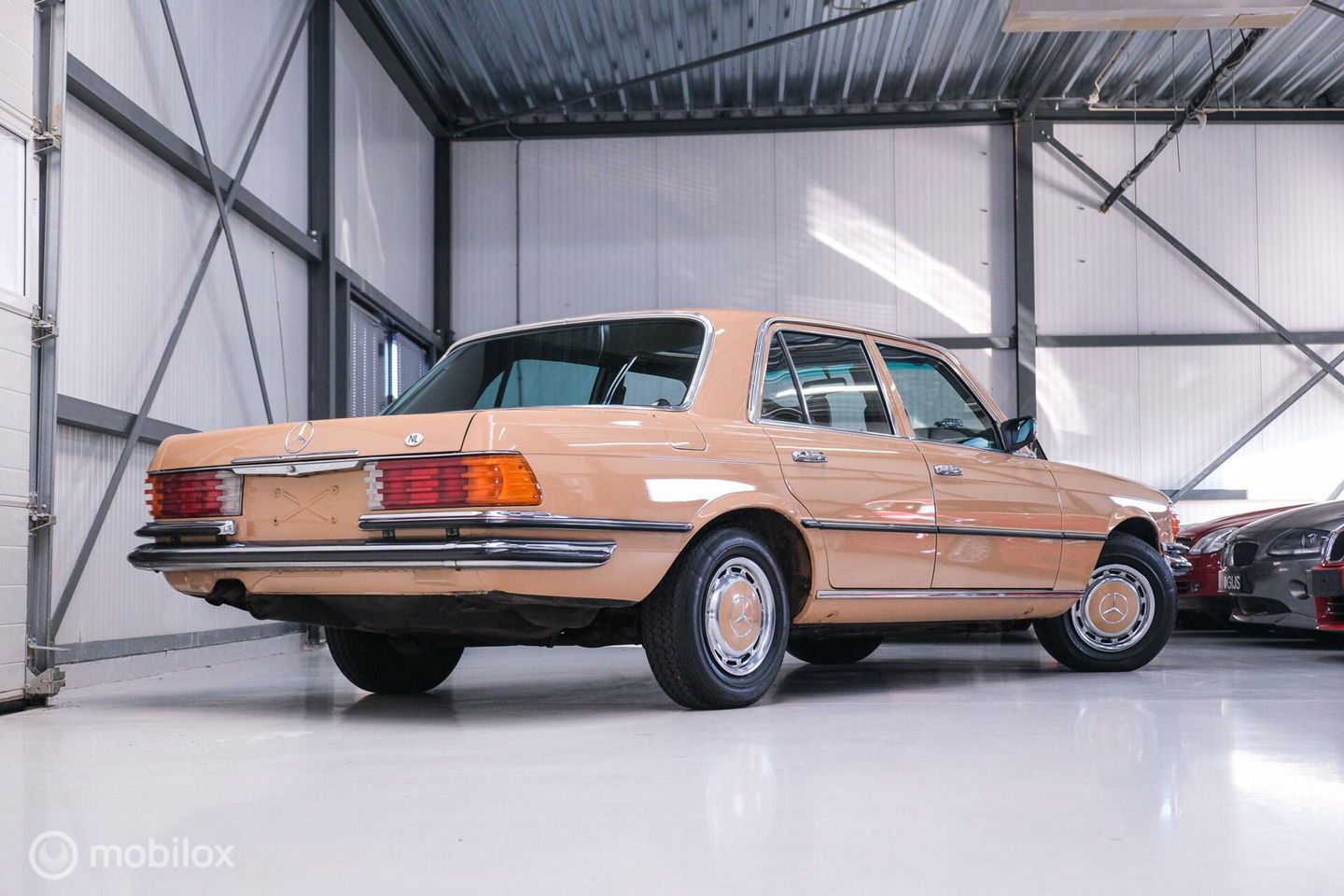 Mercedes-Benz S-Klasse 280 S W116 | uniek | 1e lak | Cruise control | schuifdak | verzamelaarsconditie |