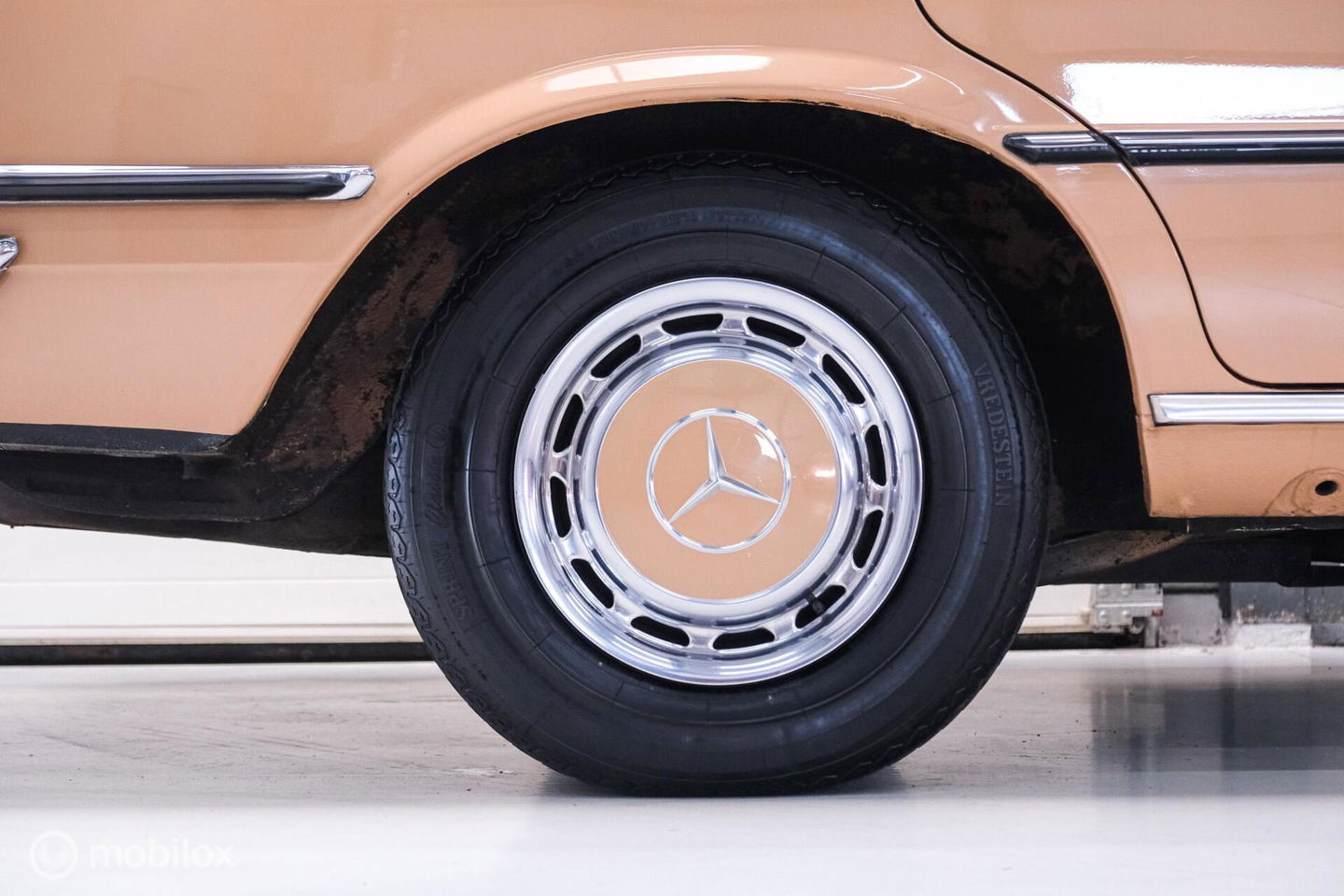 Mercedes-Benz S-Klasse 280 S W116 | uniek | 1e lak | Cruise control | schuifdak | verzamelaarsconditie |