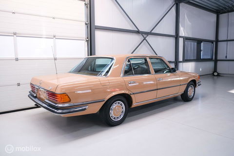 Mercedes-Benz S-Klasse 280 S W116 | uniek | 1e lak | Cruise control | schuifdak | verzamelaarsconditie |