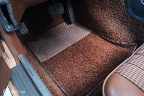 Mercedes-Benz S-Klasse 280 S W116 | uniek | 1e lak | Cruise control | schuifdak | verzamelaarsconditie |