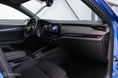 Škoda Octavia Combi 1.5 e-TSI Business Edition Plus | Racing Blue | Trekhaak | Virtual cockpit | LED | rijklaarprijs |