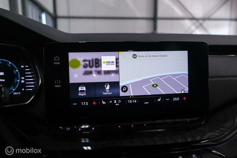 Škoda Octavia Combi 1.5 e-TSI Business Edition Plus | Racing Blue | Trekhaak | Virtual cockpit | LED | rijklaarprijs |