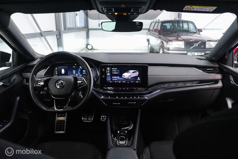 Škoda Octavia Combi 1.5 e-TSI Business Edition Plus | Racing Blue | Trekhaak | Virtual cockpit | LED | rijklaarprijs |