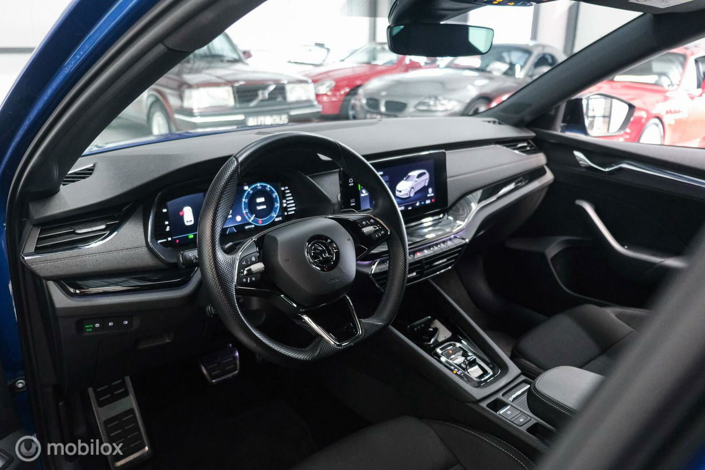Škoda Octavia Combi 1.5 e-TSI Business Edition Plus | Racing Blue | Trekhaak | Virtual cockpit | LED | rijklaarprijs |