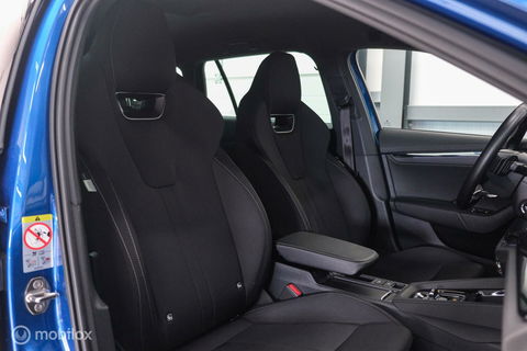 Škoda Octavia Combi 1.5 e-TSI Business Edition Plus | Racing Blue | Trekhaak | Virtual cockpit | LED | rijklaarprijs |