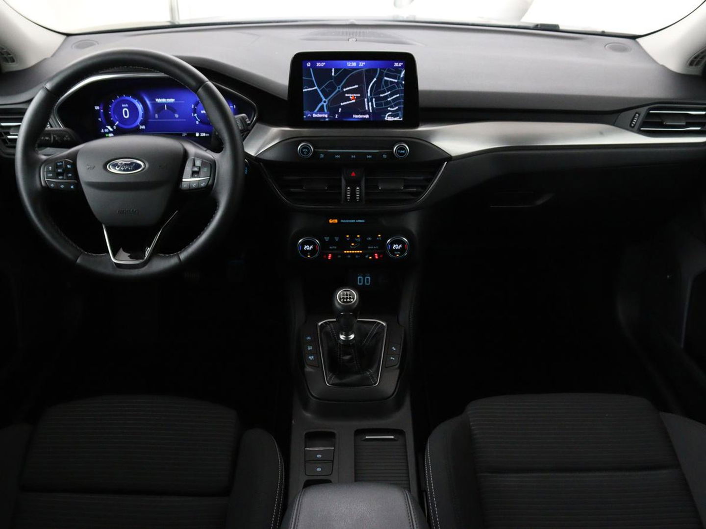 Ford Focus 1.0 EcoBoost Hybrid Titanium X Business | Stoel & Stuurverwarming | B&O | Camera | Carplay | Climate control | Adaptive cruise