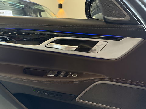BMW 7 Serie 745e High Executive 394PK M-Individual / laser / 360° / VIP *NAP