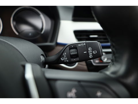 BMW X1 xDrive25e M Sport | Pano | HUD | Leder | Camera | Keyless | Navi | Stoelverw. | Apple CarPlay